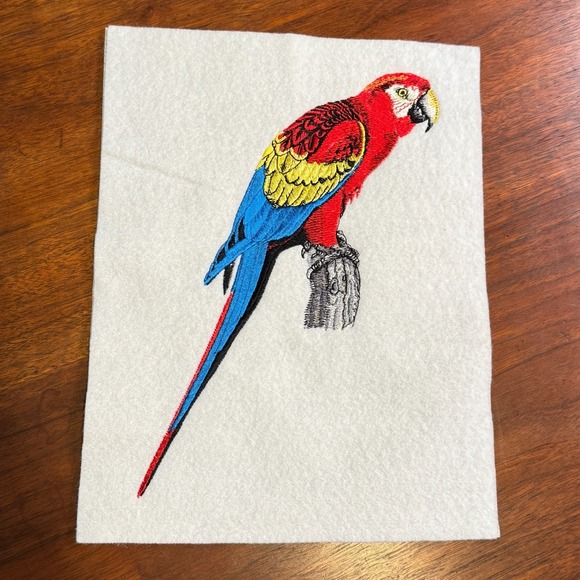 The Unbranded Brand Other - Vintage Macaw Parrot Bird Patch Portrait Applique Hand-Embroidered Sew On